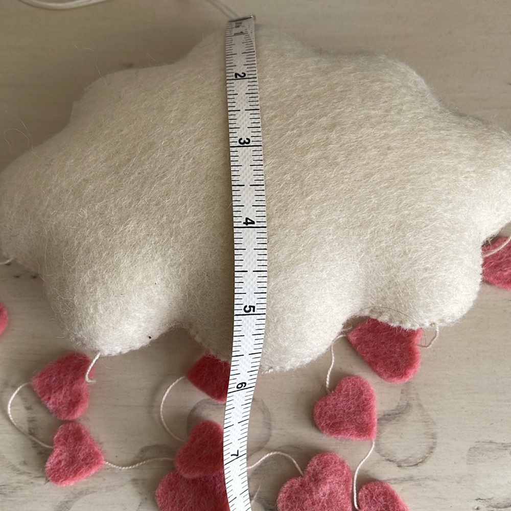 CRAFTSPRING HEARTS & CLOUD FELT MOBILE / ACCENT NWT - Picture 8 of 8